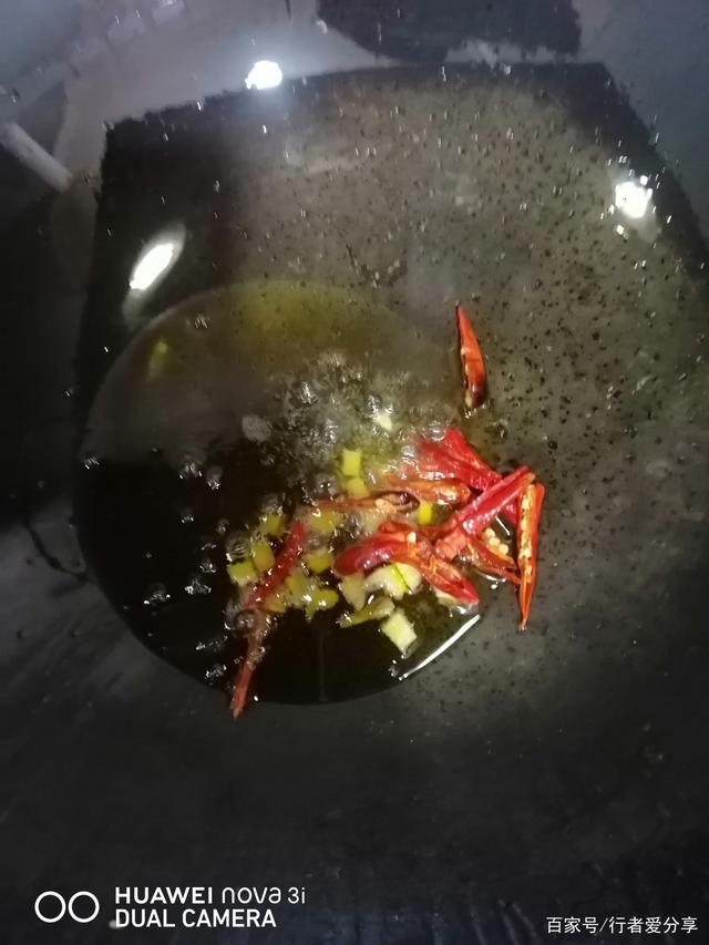 beat365_成都一公寓两人坠楼身亡 事发36小时尚未有家属到场(图1) beat365_成都一公寓两人坠楼身亡 事发36小时尚未有家属到场(图1)